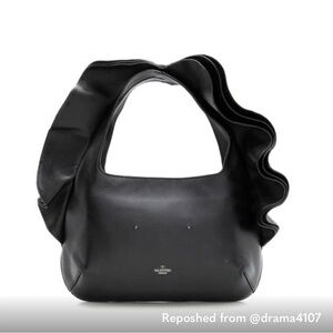 VALENTINO Garavani ATEILER 04 rouches edition ruffle black napa leather …